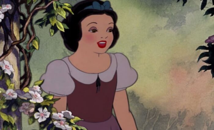 Snow white without makeup still beautiful ?