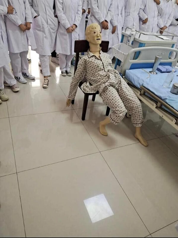 Hilarious Nursing Mannequins
