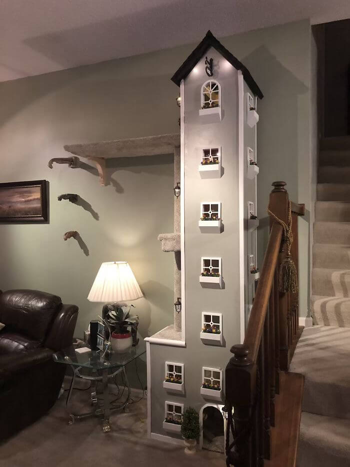 Two Kitty Towers Made By Man Are So Popular