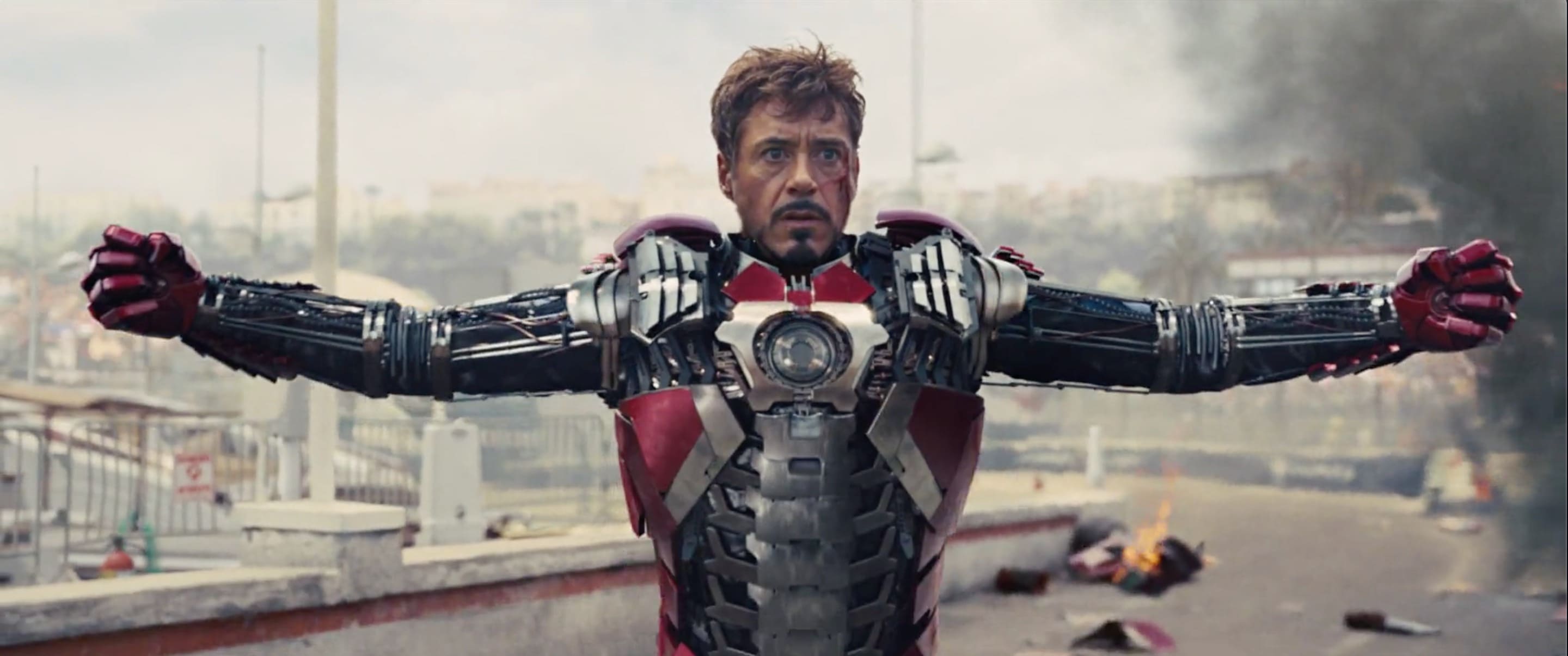 15 Iron Man Suits That Bring Your Memories Back, Mark V (Iron Man 2)