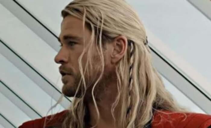 Darkest Details In Marvel Movies, Thor Mourns Loki's Death With A Braid