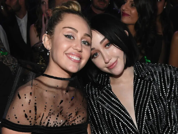 famous celebrity sisters  