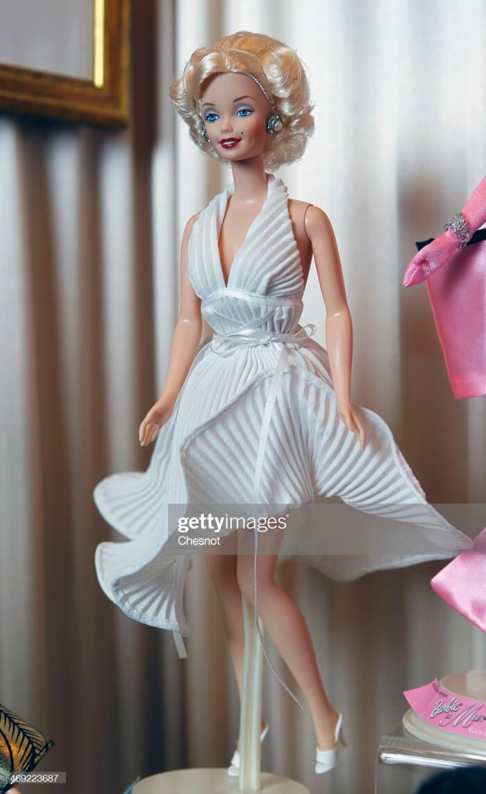 Barbie dolls are modeled in an inspirational way
