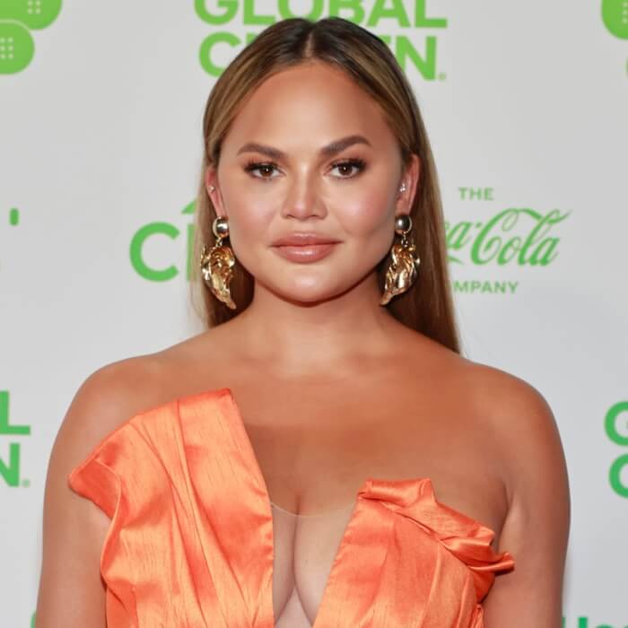 Extremely funny Tweets from celebrities, Chrissy Teigen