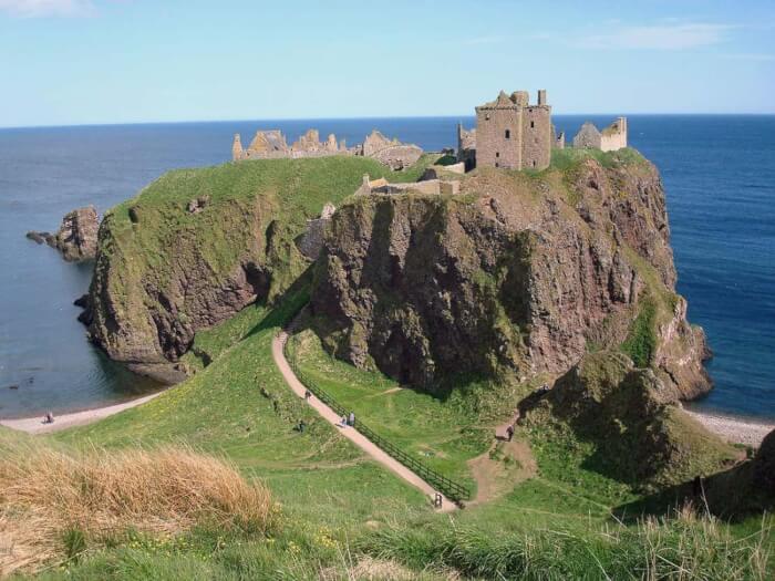 Real-Life Places Inspiring Disney Movies, The Royal Castle In 'Brave' & Dunnottar Castle In Scotland