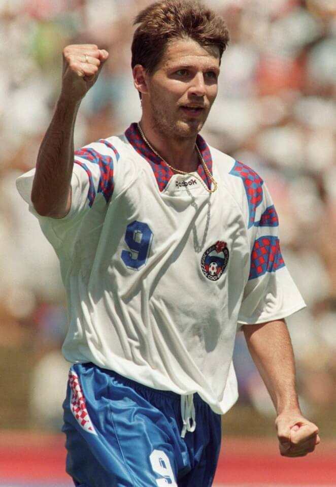 Players Who Scored In 6 Consecutive World Cup Matches, Salenko (Russia)