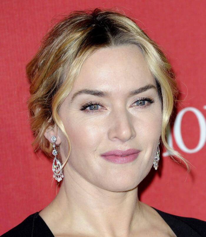 Kate Winslet — a sales assistant at the grocery store