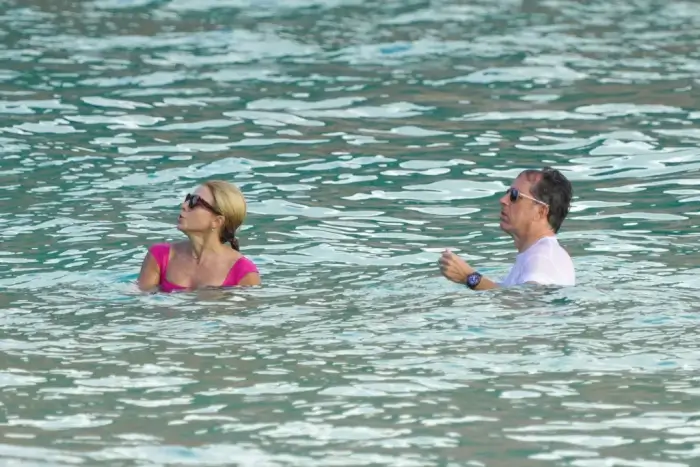 Jerry Seinfeld and wife swim