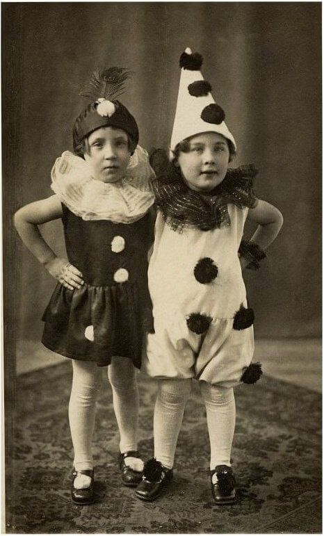 Halloween Costumes From The Past 16