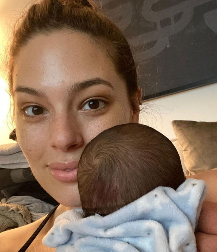 Why Ashley Graham Stopped Breastfeeding Her 5 Month Old Twins 2863