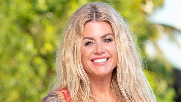 Who Is Carolyn Wiger From Survivor 44