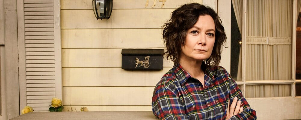 Who Plays Darlene On The Conners