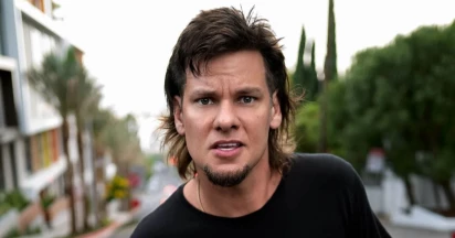 Explaining Theo Von & Dad’s Rocky Relationship: The Comedian Was Hurt By His Strict Father But He Forgave Him Eventually