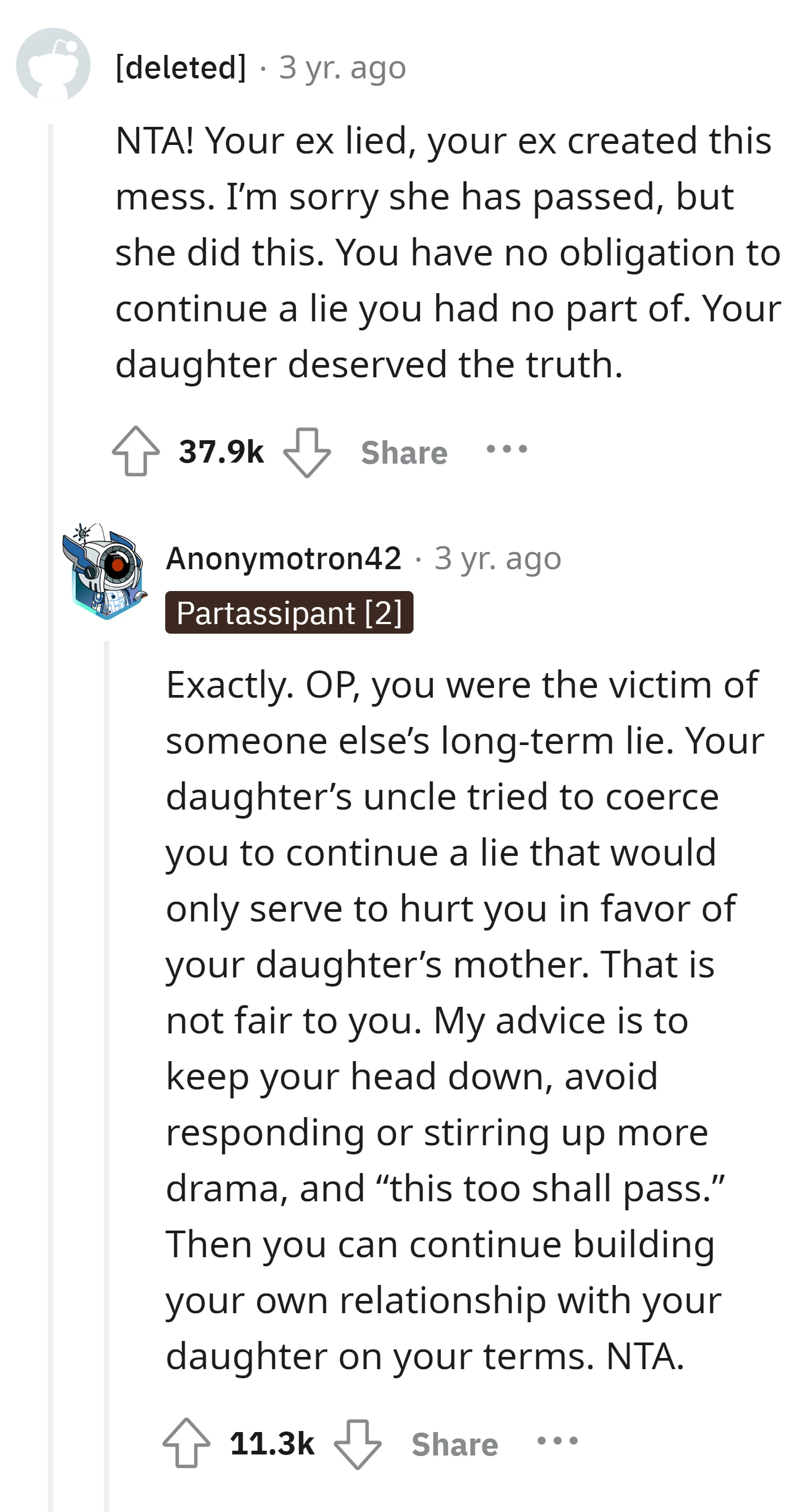 People commenting agree that the OP is not in the wrong for revealing the truth