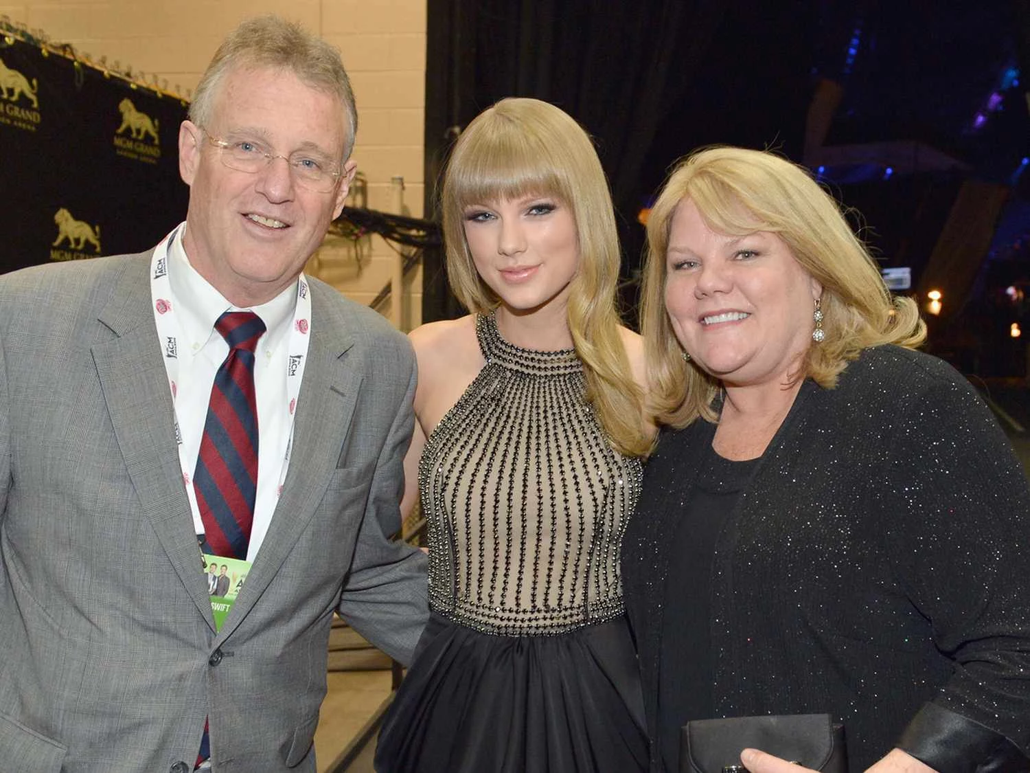 Are Taylor Swift's Parents Rich?