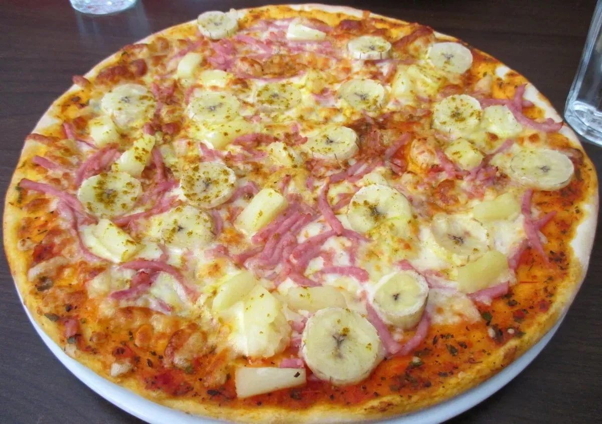 Swedish Banana Curry Pizza