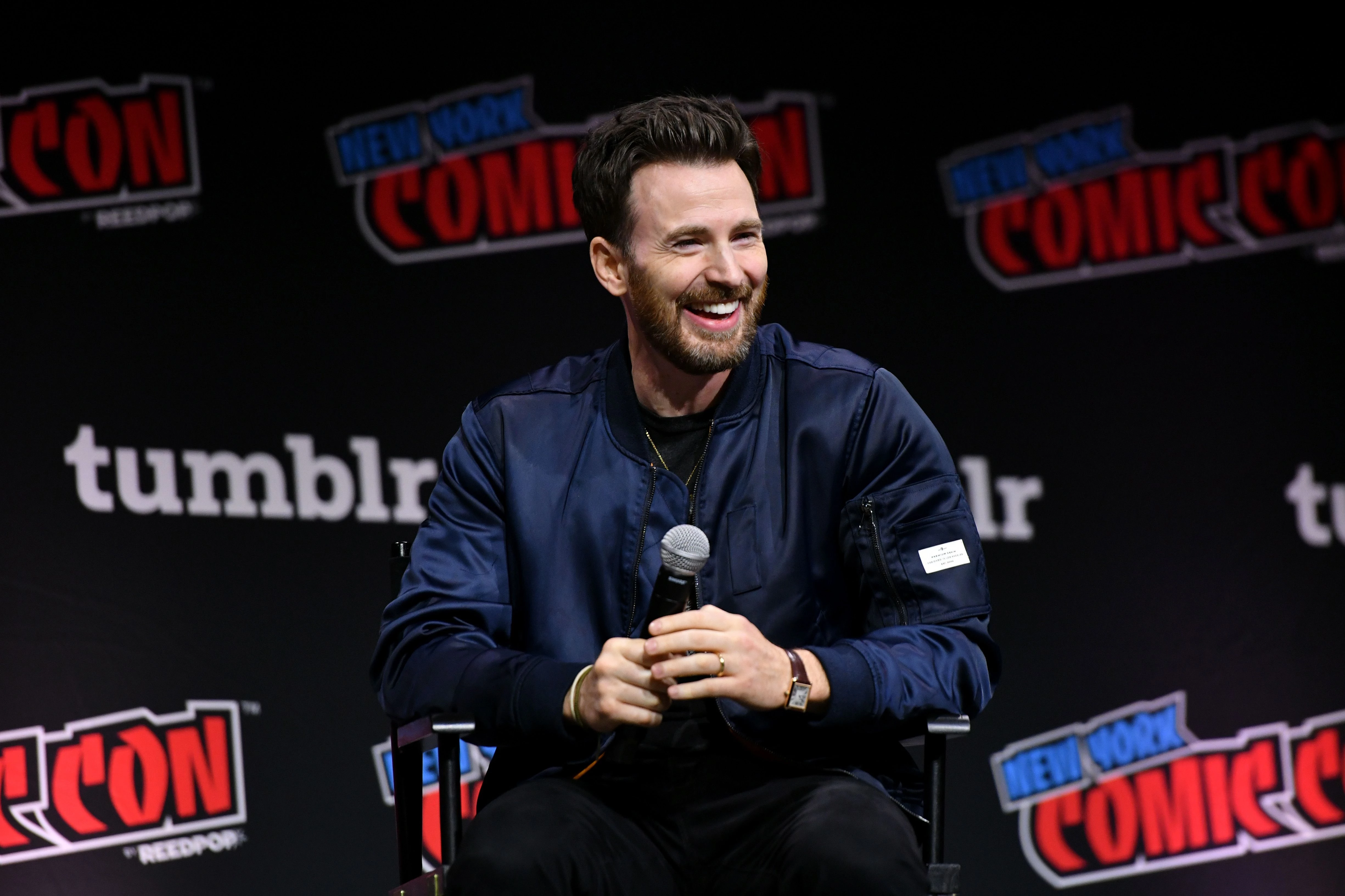 Chris Evans revealed his marriage at  New York City Comic Con