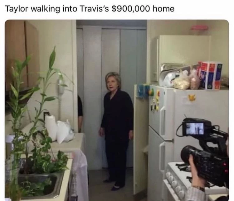 When Travis Invited Taylor To His Apartment
