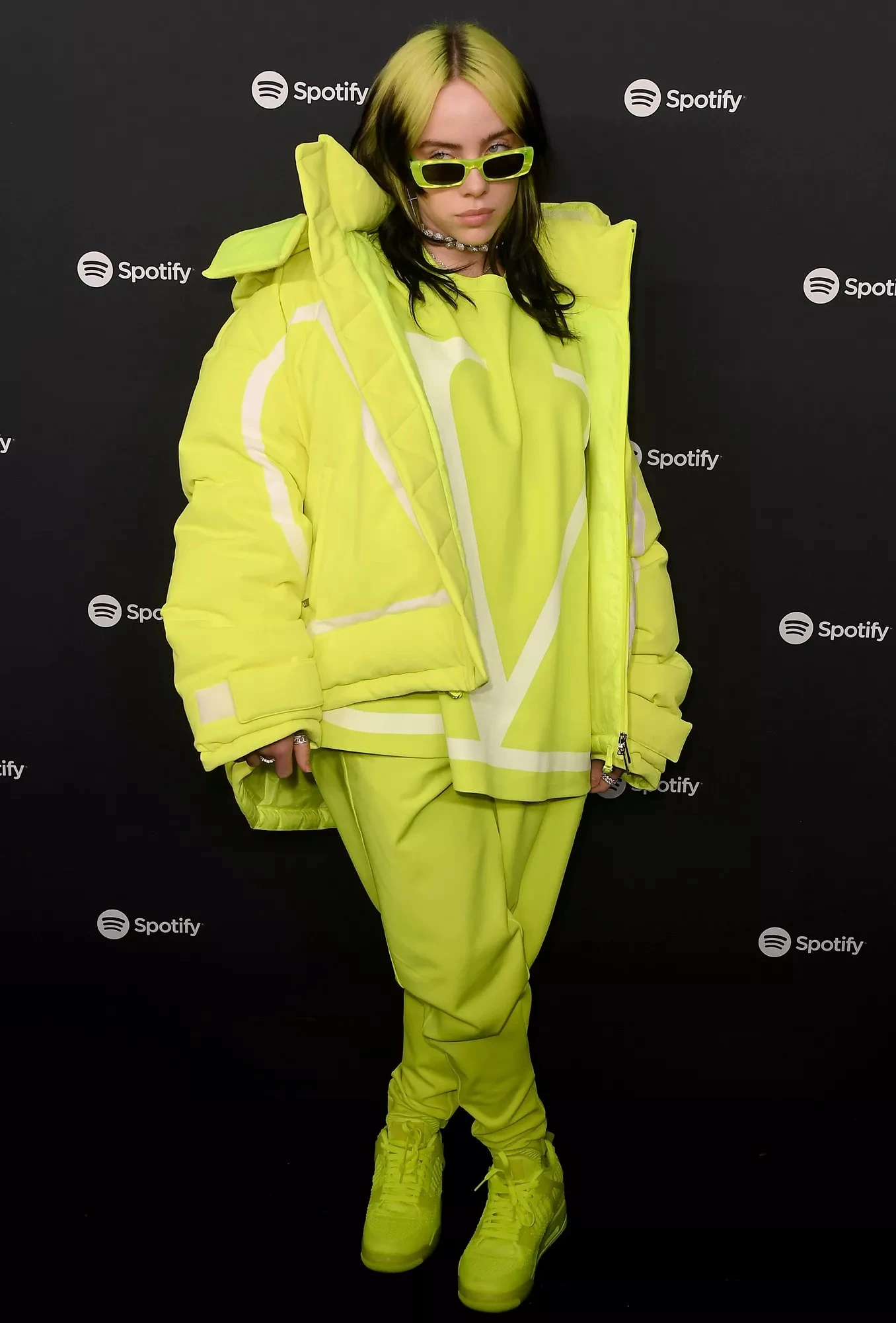 15+ Billie Eilish’s Outfits That Leaves Us In Awe