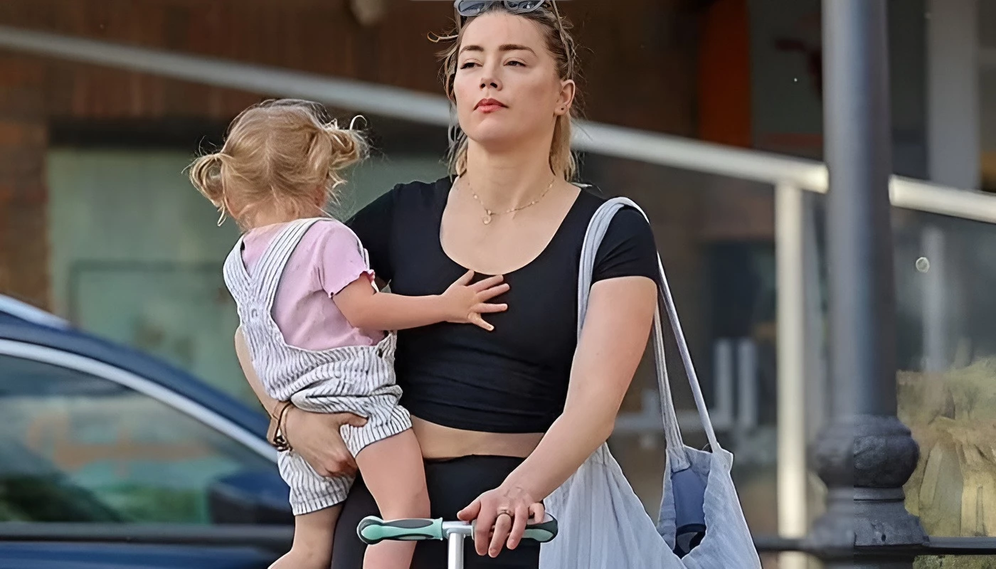 Meet Amber Heard’s Daughter And Take A Glimpse Into Their Private Life