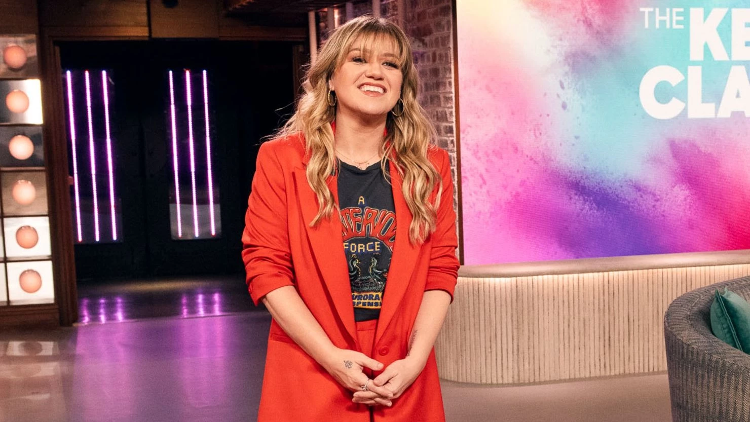 Kelly Clarkson openly discussed a time-saving habit