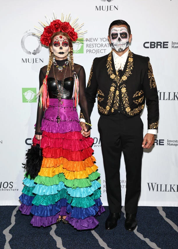 Kelly Ripa and Mark Consuelos as a Day of the Dead couple