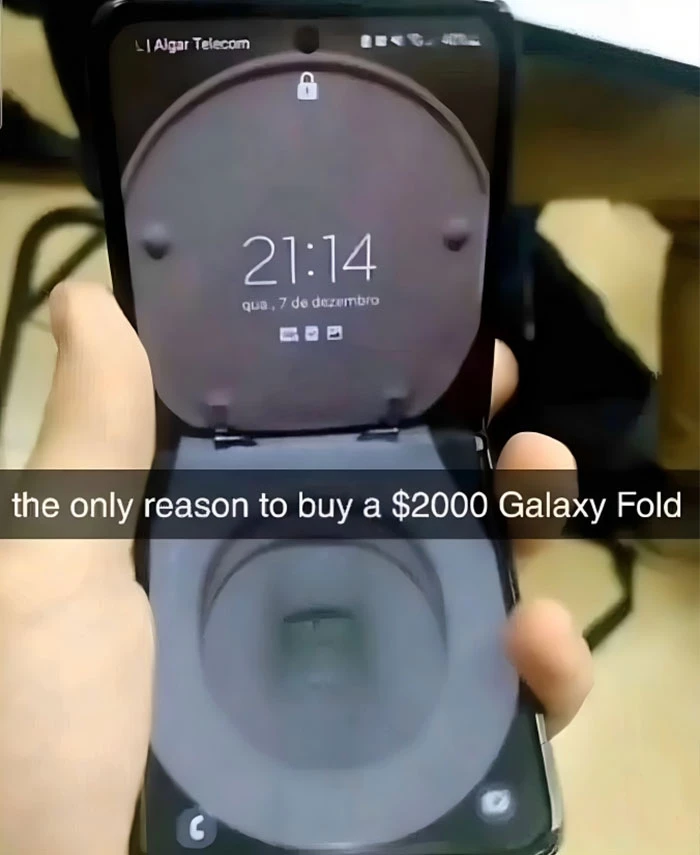 The Only Right Way To Use A Folded Samsung