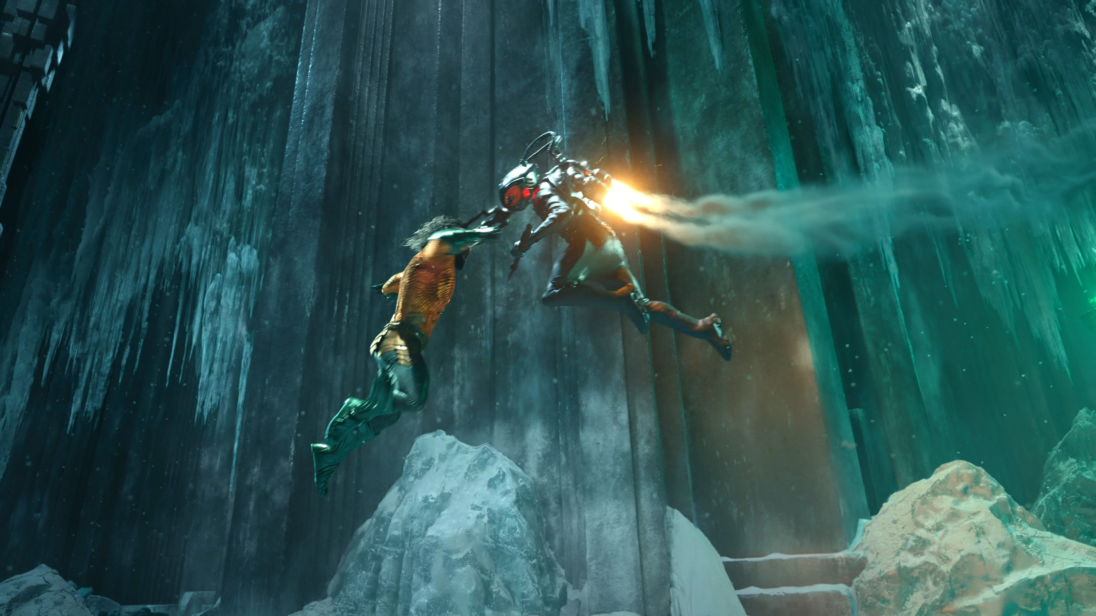 Aquaman Fighting Against Black Manta, The Main Villain Of The Sequel