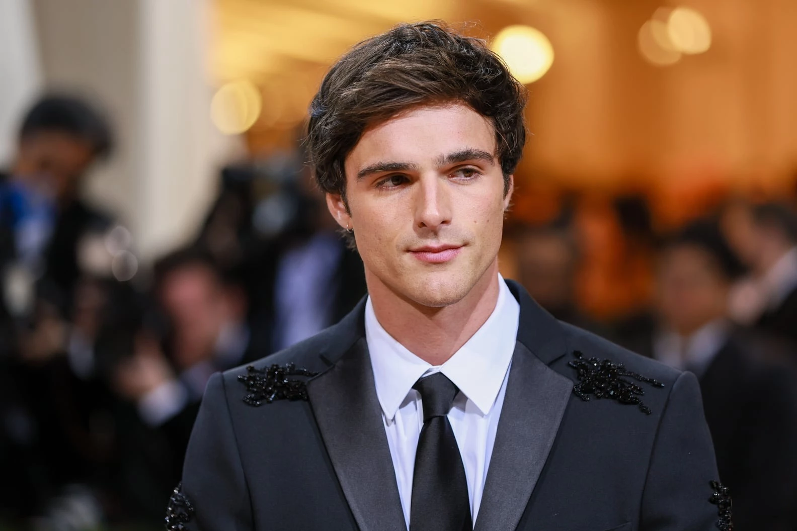…And Jacob Elordi For Edward Cullen